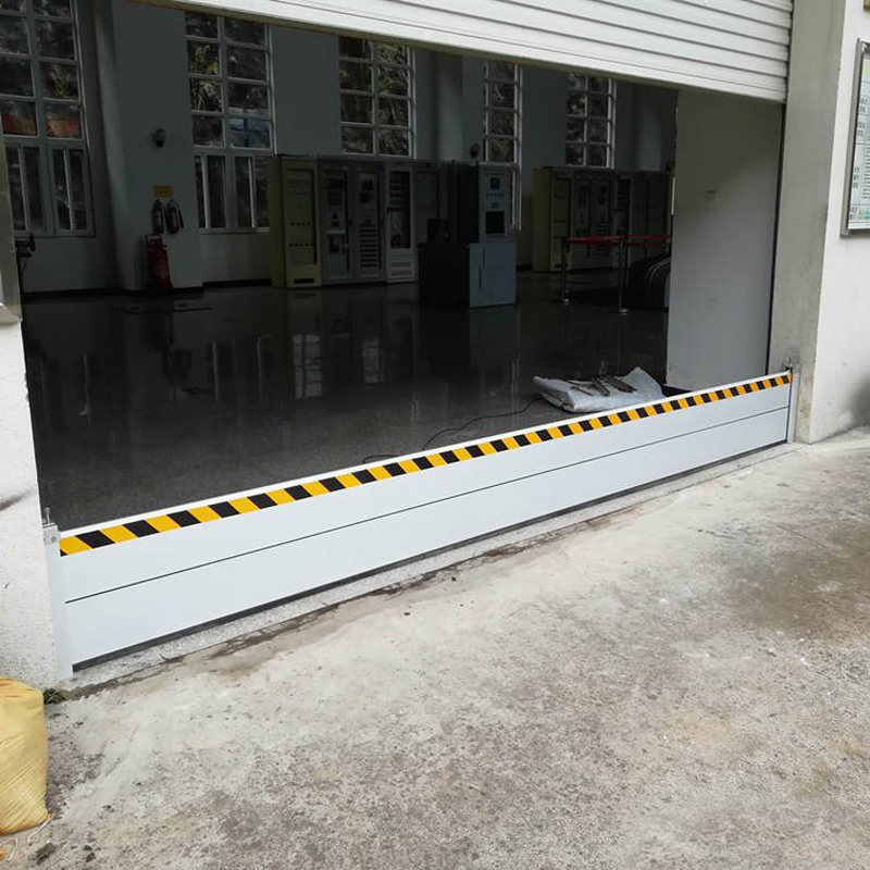 車庫擋水門